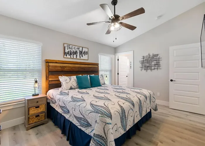 Sunray Cottage - Minutes To Downtown & Beaches